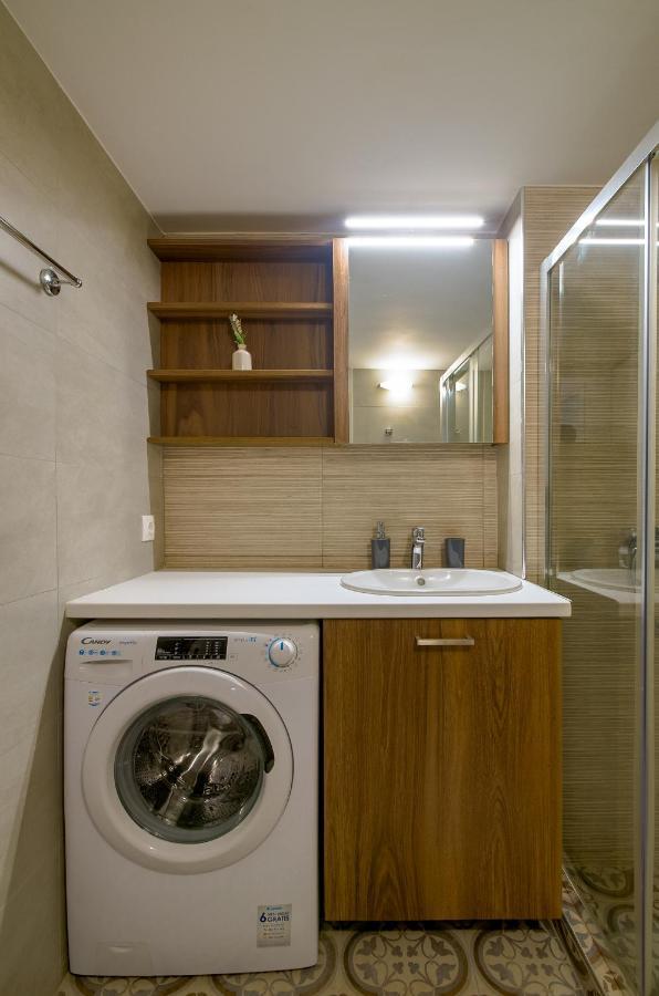 Nice 1Bd Apartment Close To Metro Station Ampelokipoi Athens Ngoại thất bức ảnh